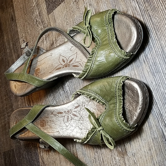 Jose Saenz Size 39 Green Leather Peep Toe Pump Heel Sandal - Picture 8 of 16